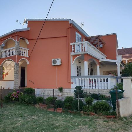 Apartments Martinovic By The Sea Куклица Екстериор снимка