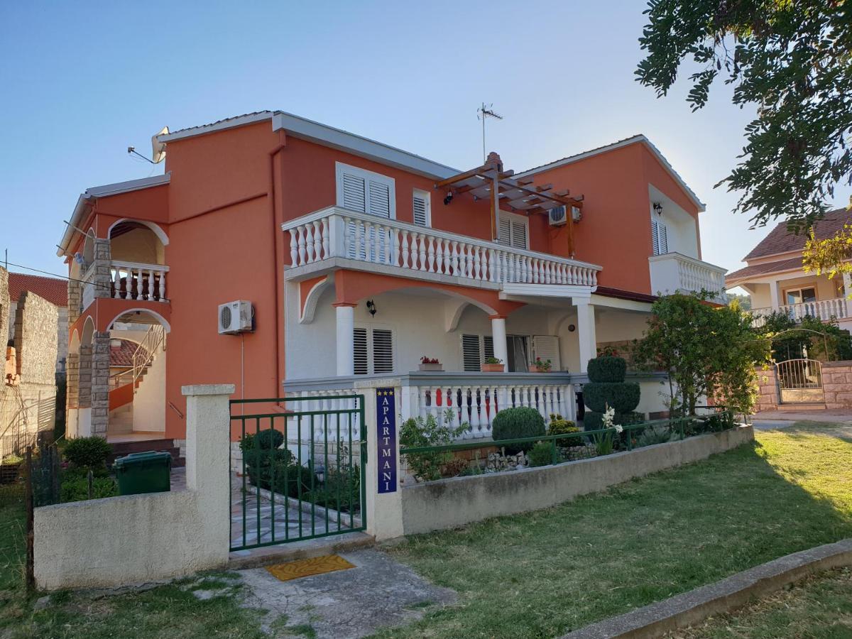 Apartments Martinovic By The Sea Куклица Екстериор снимка