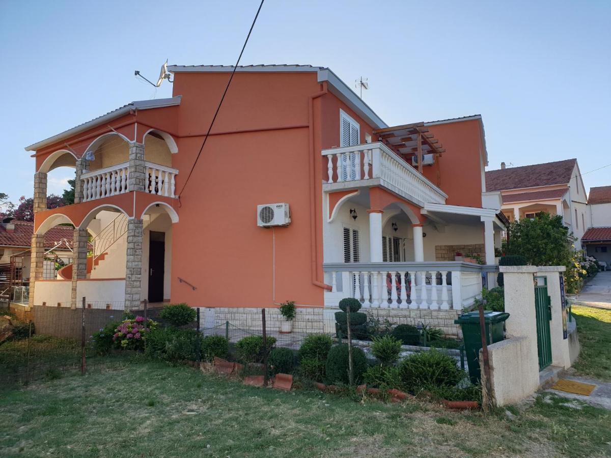 Apartments Martinovic By The Sea Куклица Екстериор снимка