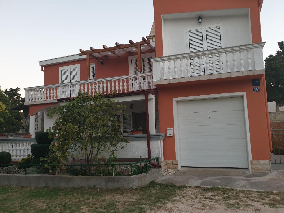 Apartments Martinovic By The Sea Куклица Екстериор снимка