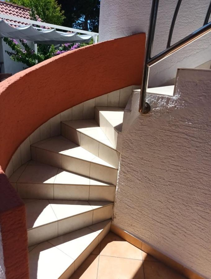 Apartments Martinovic By The Sea Куклица Екстериор снимка