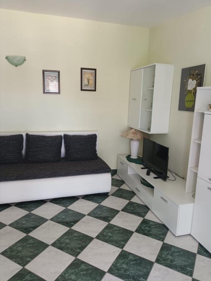 Apartments Martinovic By The Sea Куклица Екстериор снимка