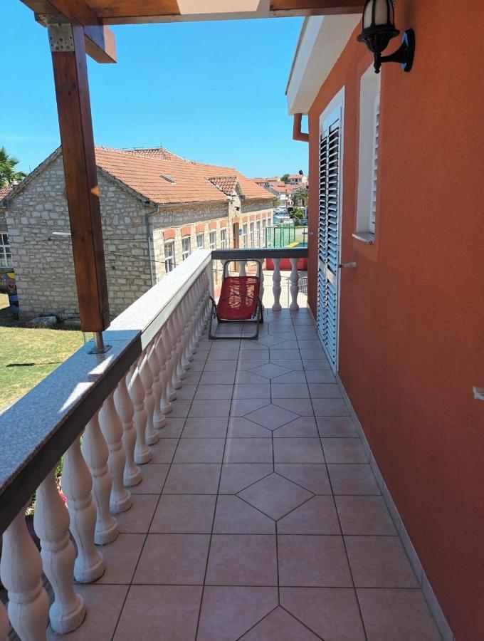 Apartments Martinovic By The Sea Куклица Екстериор снимка
