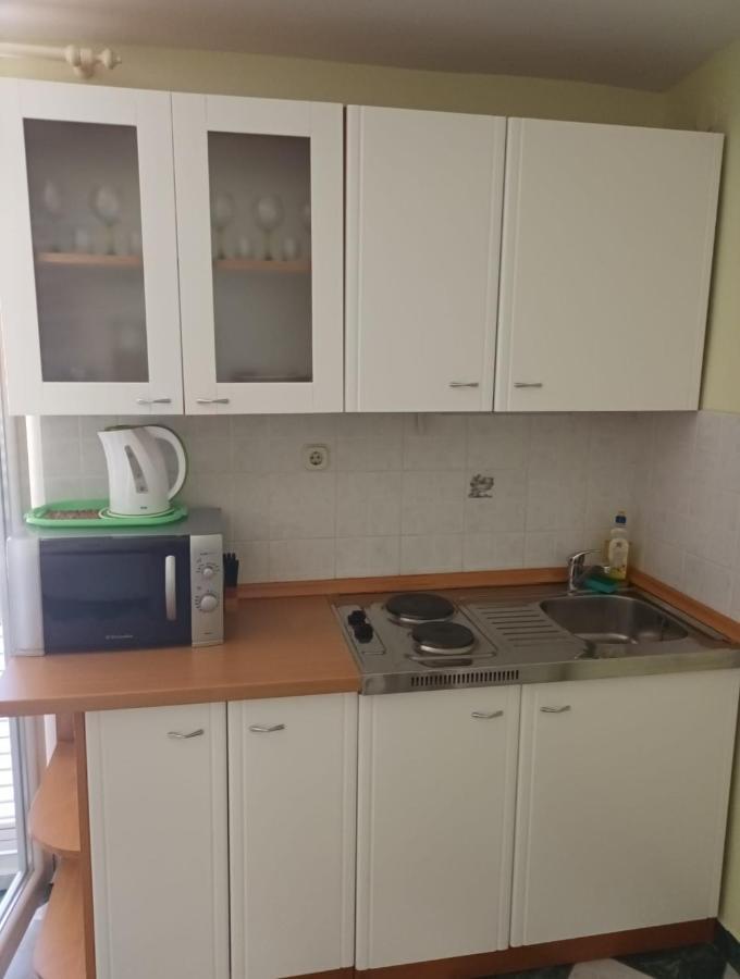Apartments Martinovic By The Sea Куклица Екстериор снимка