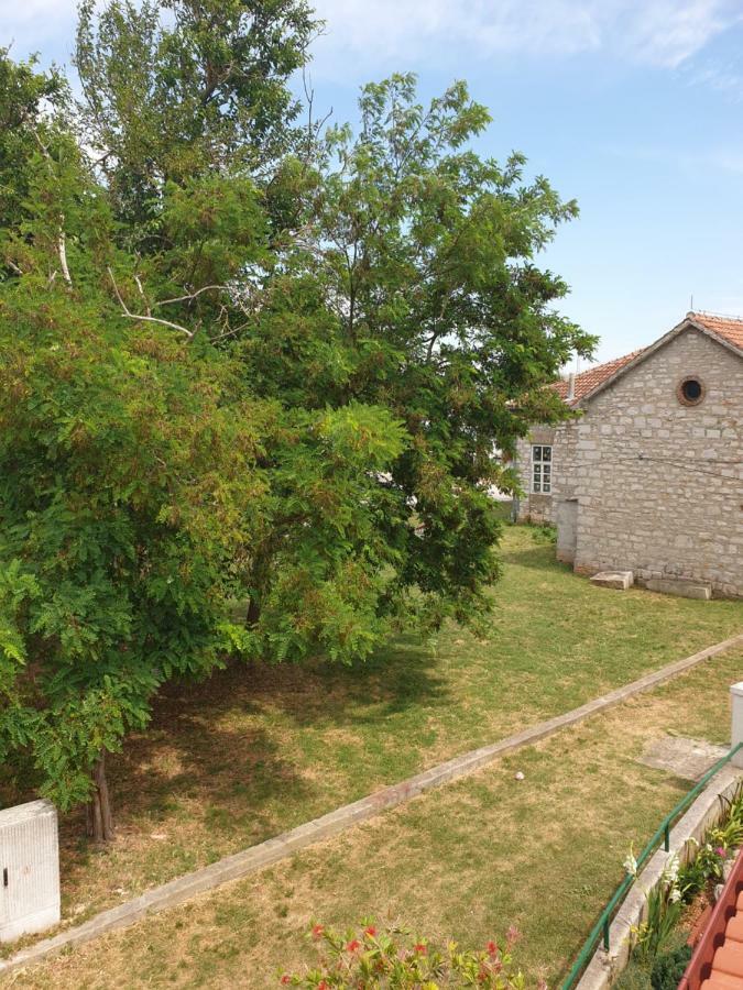 Apartments Martinovic By The Sea Куклица Екстериор снимка