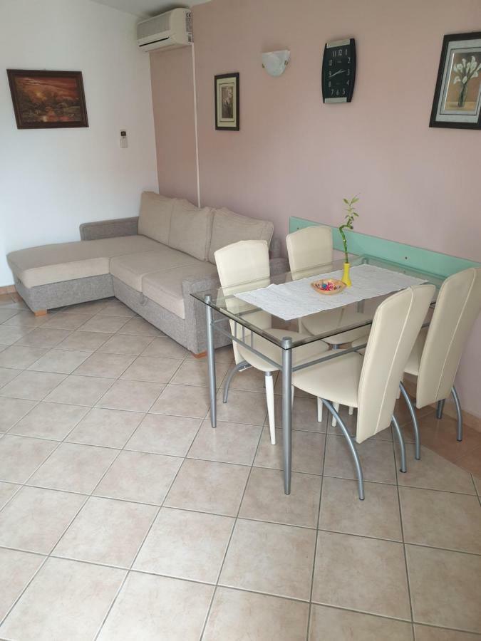 Apartments Martinovic By The Sea Куклица Екстериор снимка