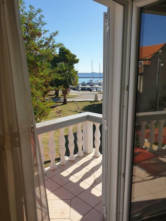 Apartments Martinovic By The Sea Куклица Екстериор снимка