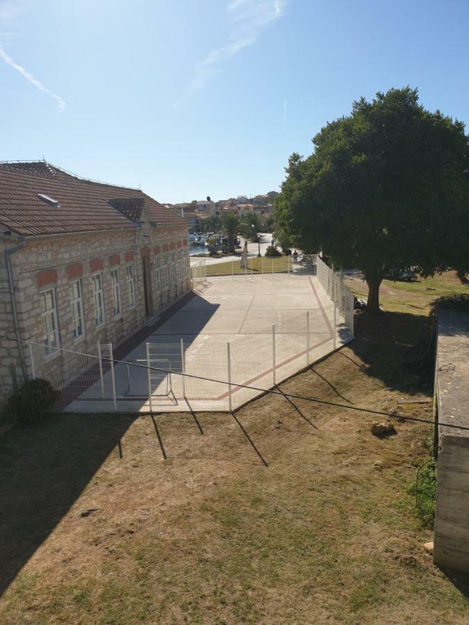 Apartments Martinovic By The Sea Куклица Екстериор снимка